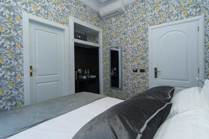 Via Veneto Suites โรม ภายนอก รูปภาพ