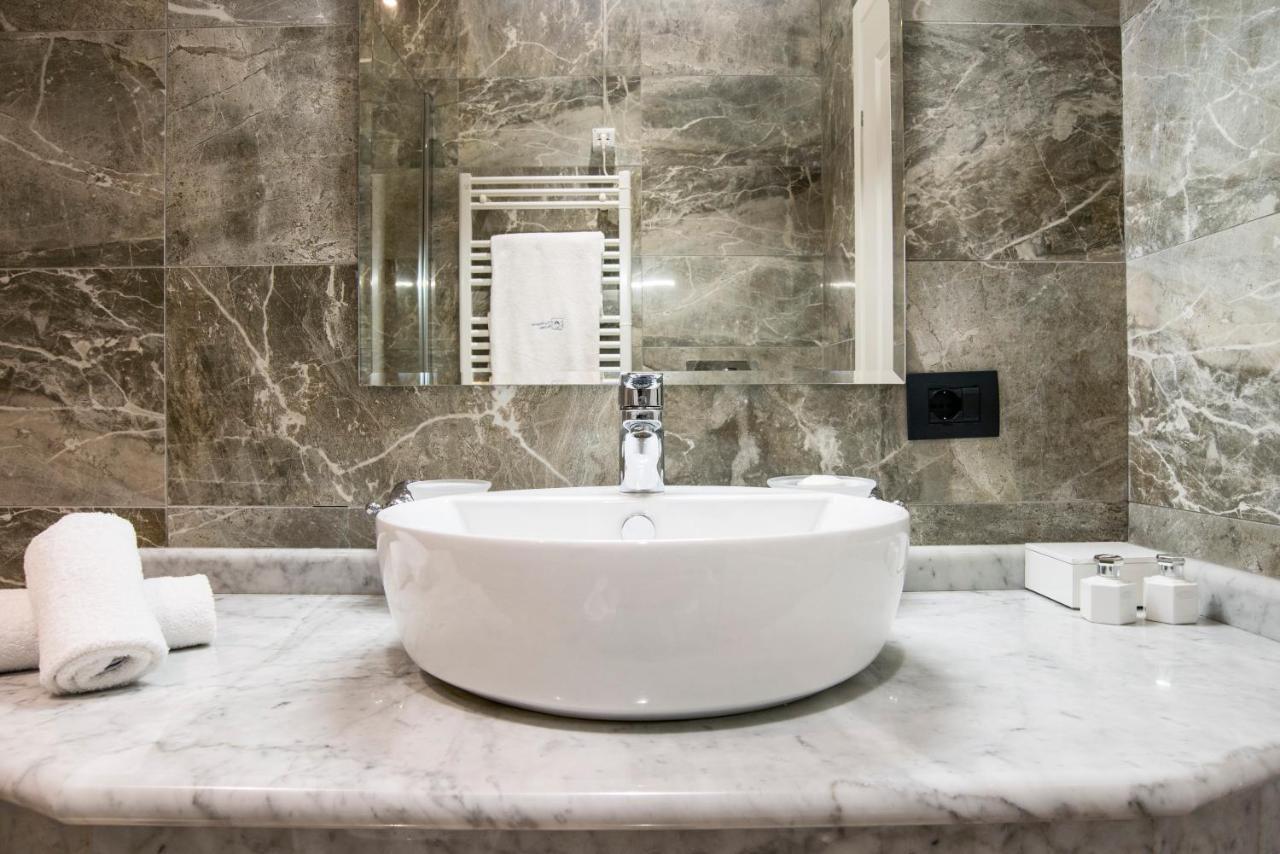 Via Veneto Suites โรม ภายนอก รูปภาพ