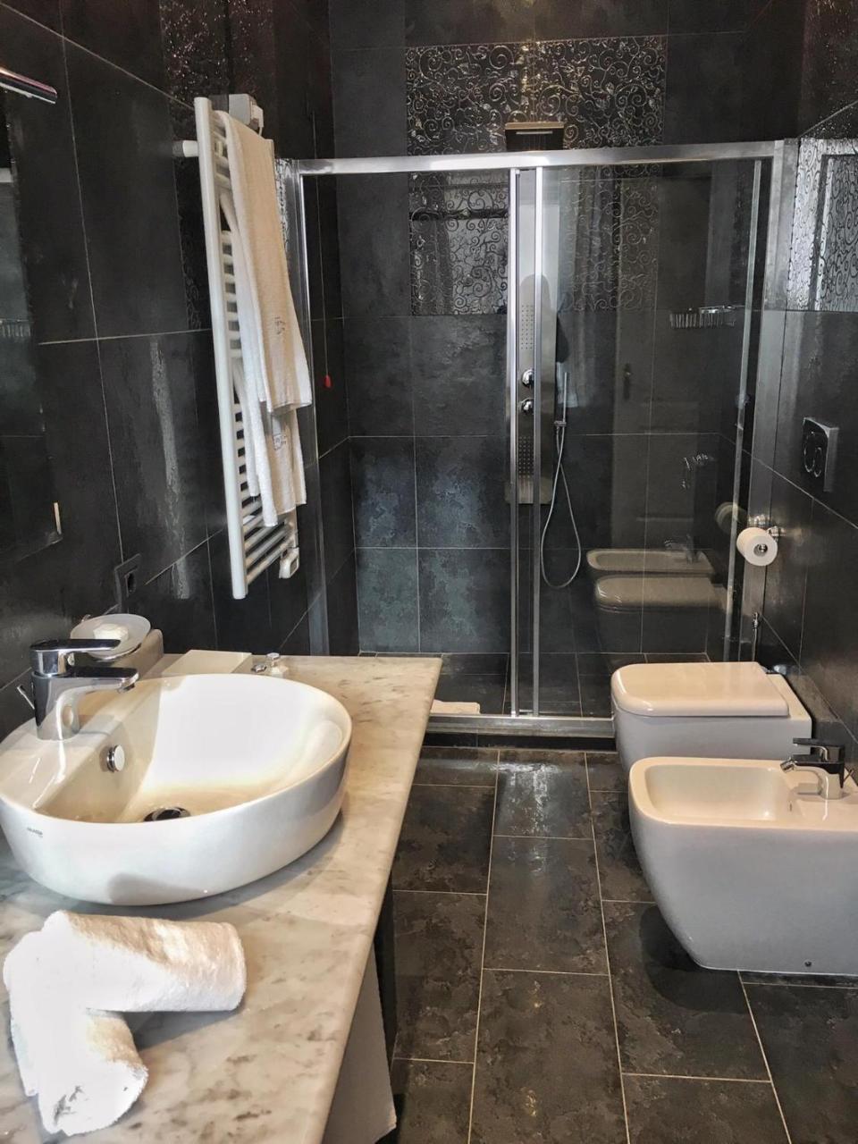 Via Veneto Suites โรม ภายนอก รูปภาพ