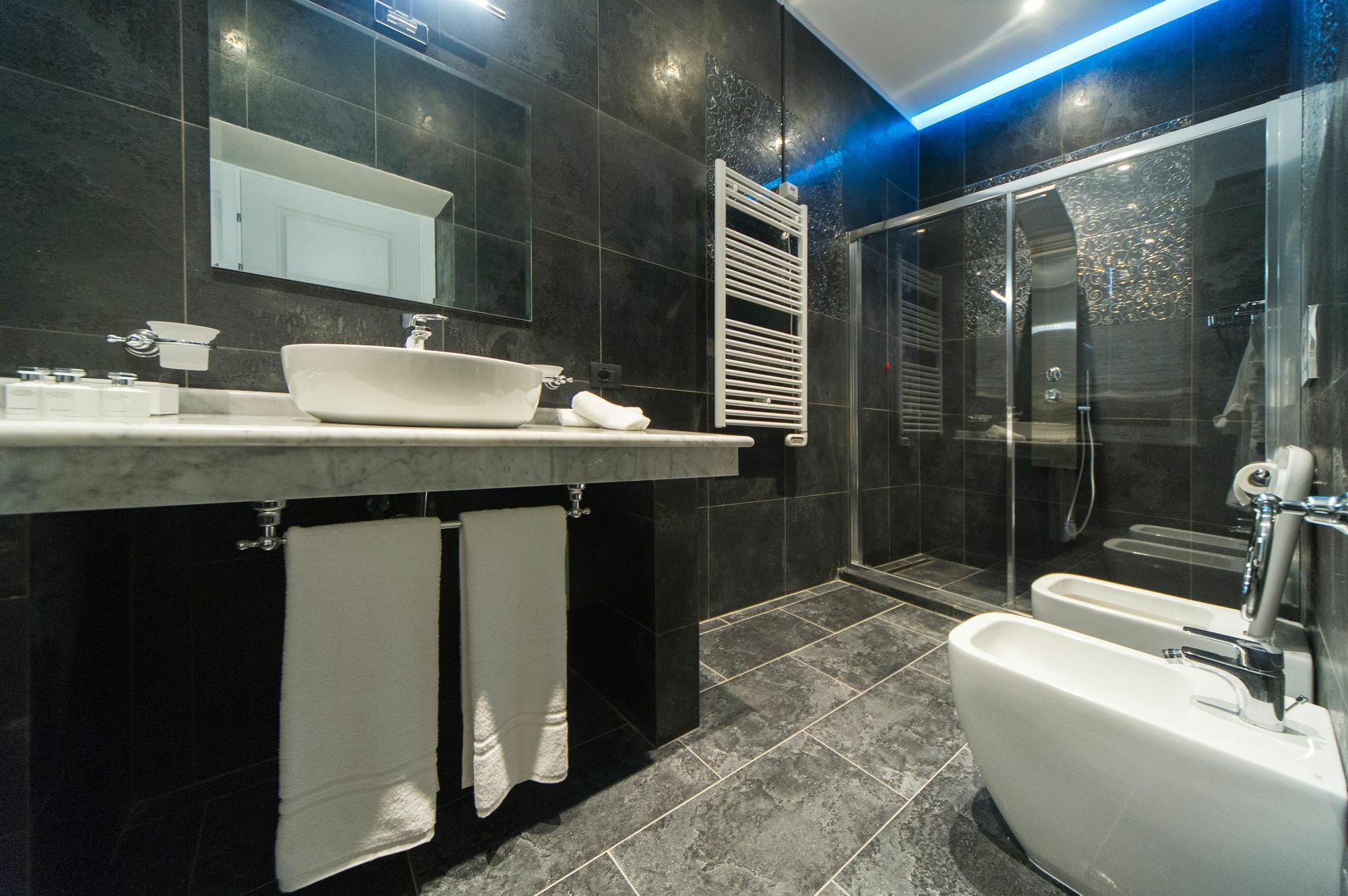 Via Veneto Suites โรม ภายนอก รูปภาพ